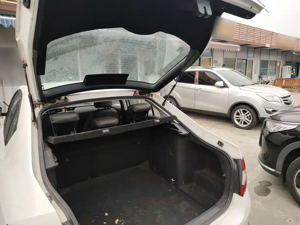 Skoda Octavia 2017 — фото 15