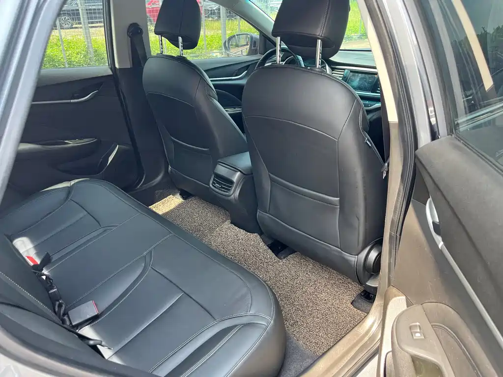 Buick Excelle 2018 — фото 13