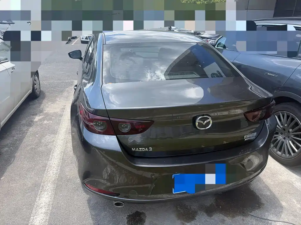 Mazda 3 Axela 2023