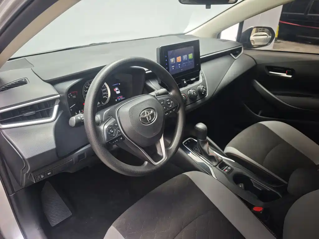 Toyota Corolla 2023 — фото 10