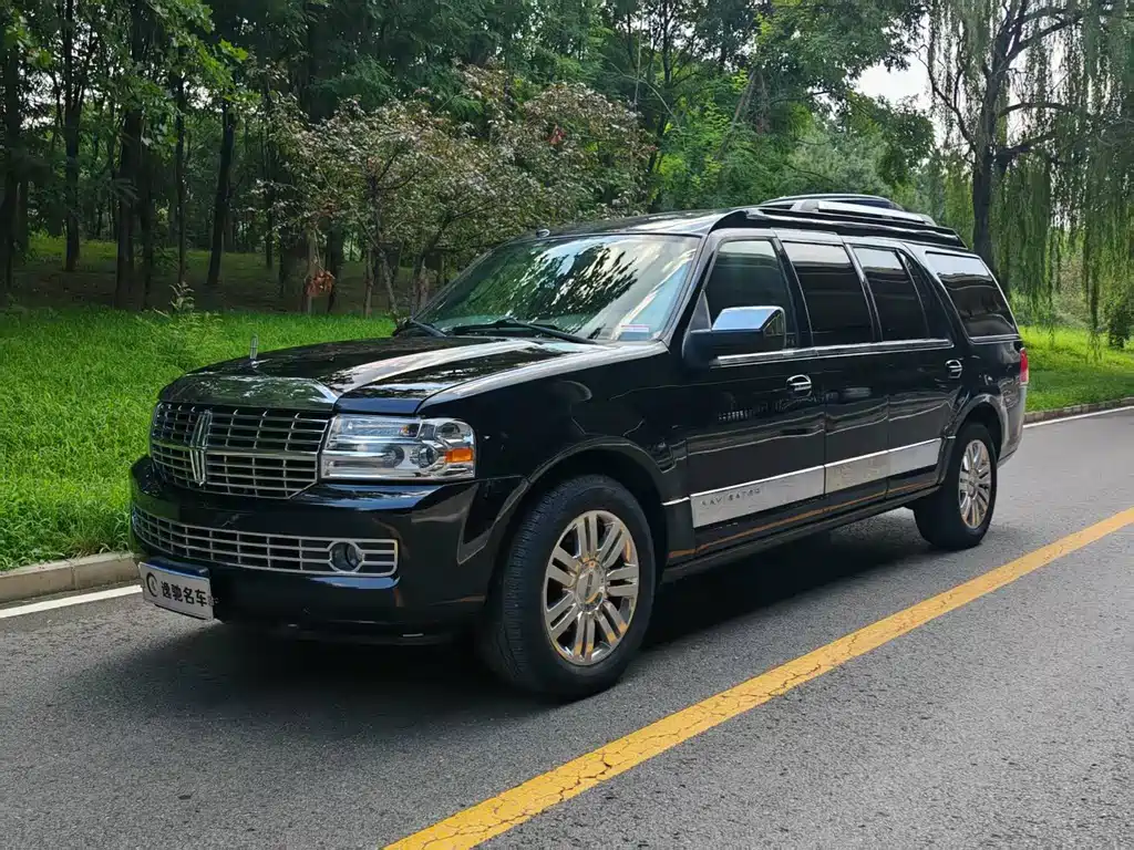 Lincoln Navigator 2013 — фото 1