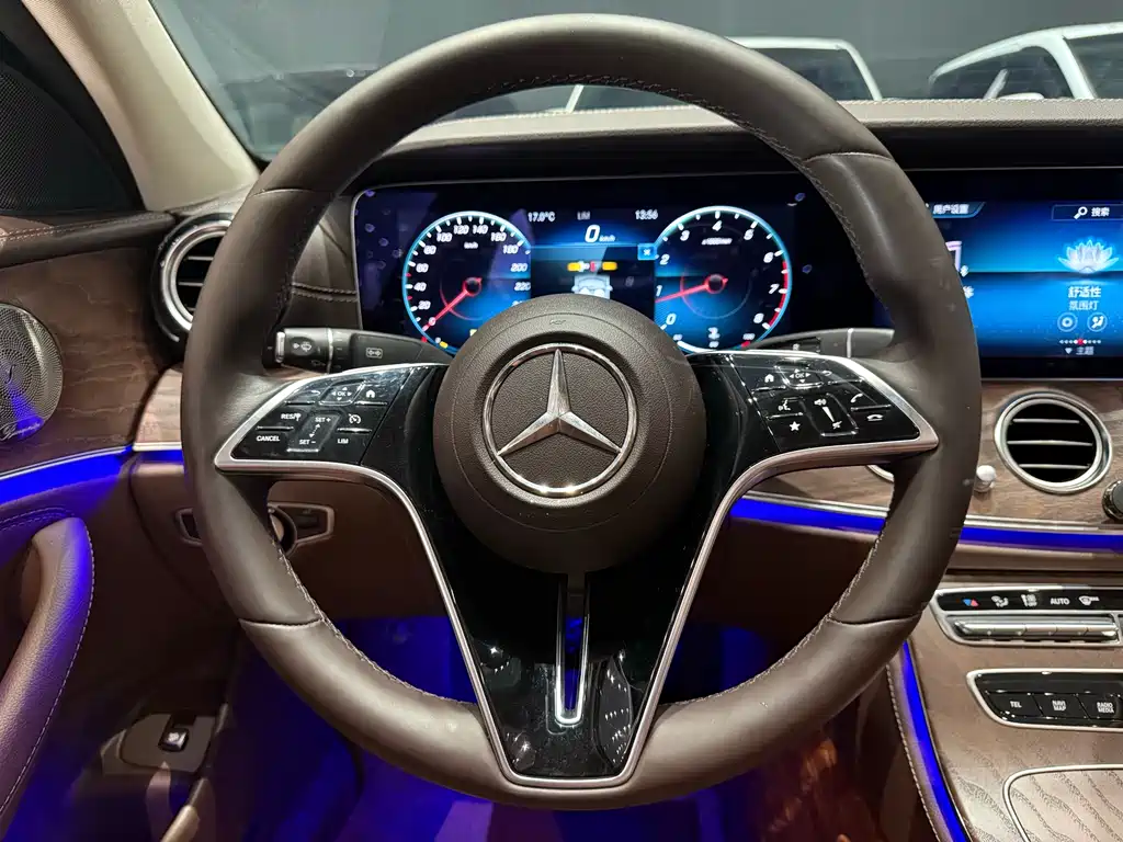 Mercedes-Benz E-Class 2022 — фото 7