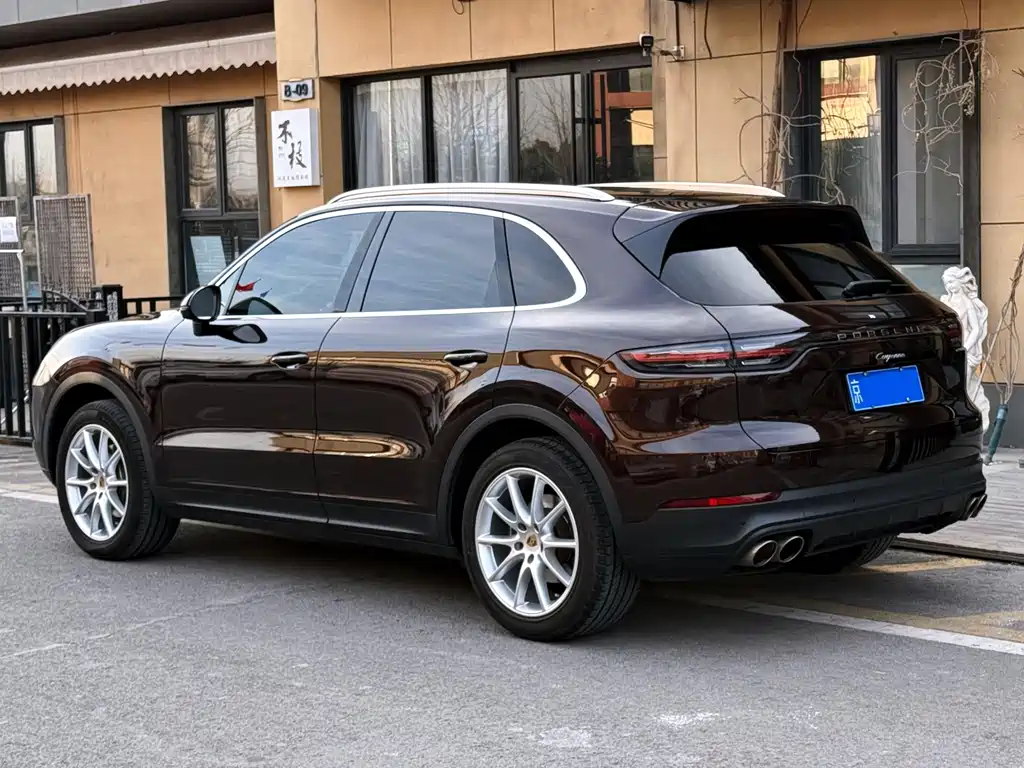 Porsche Cayenne 2018 — фото 3
