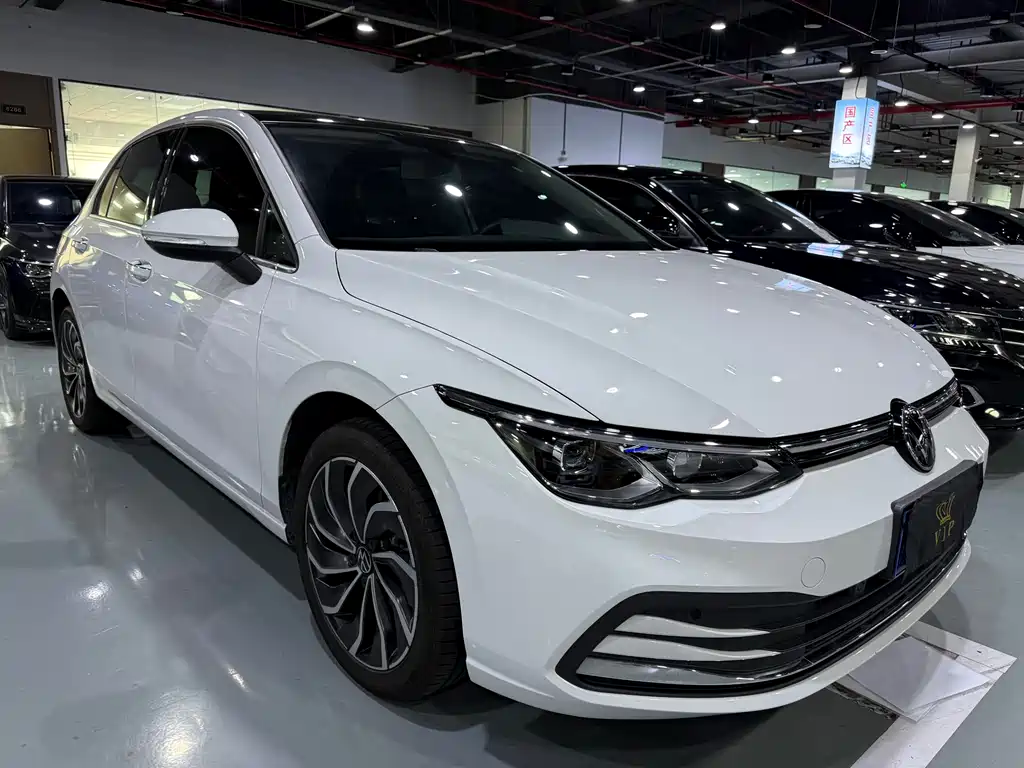 Volkswagen Golf 2024