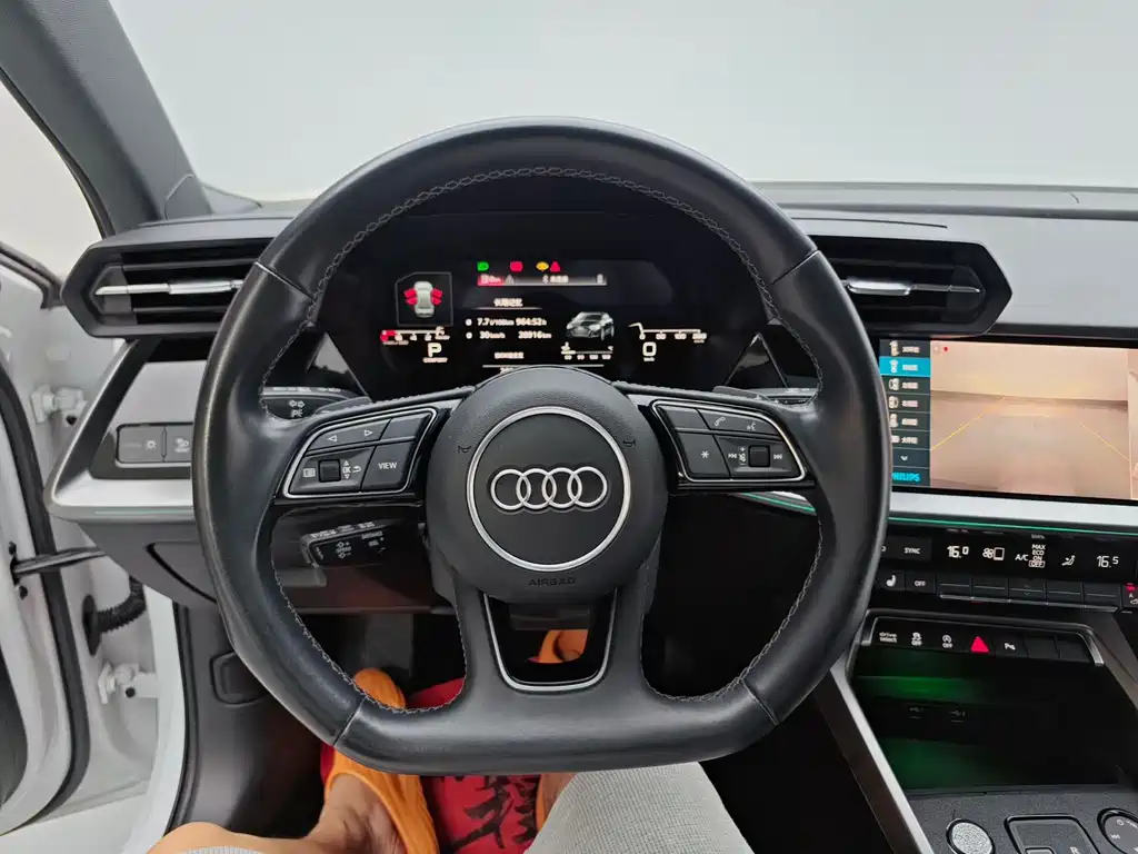 Audi A3 2023 — фото 15