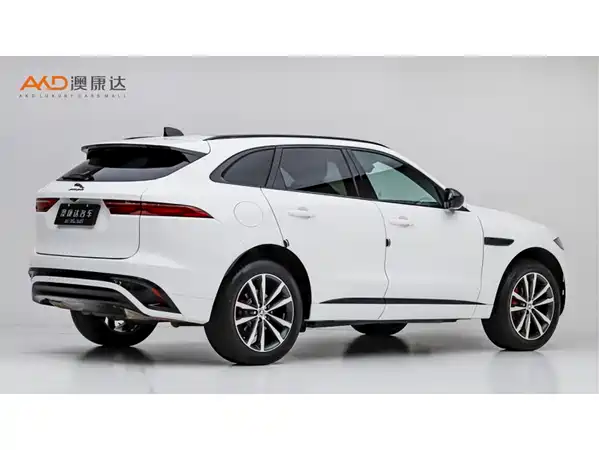 Jaguar F-PACE 2024