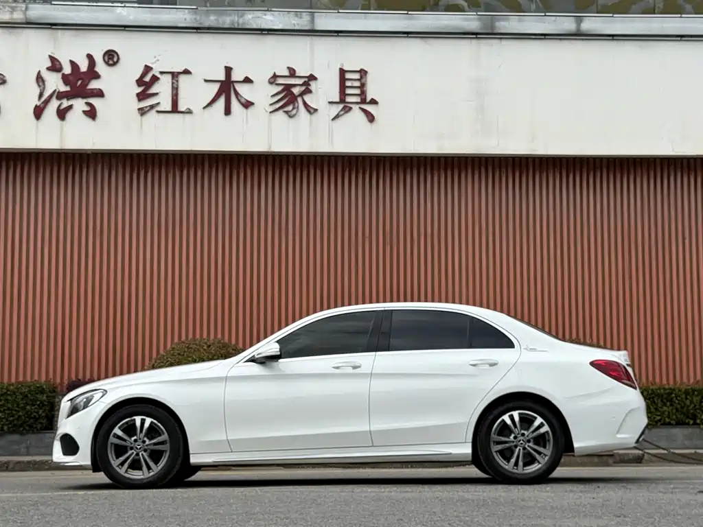 Mercedes-Benz C-Class 2018 — фото 4