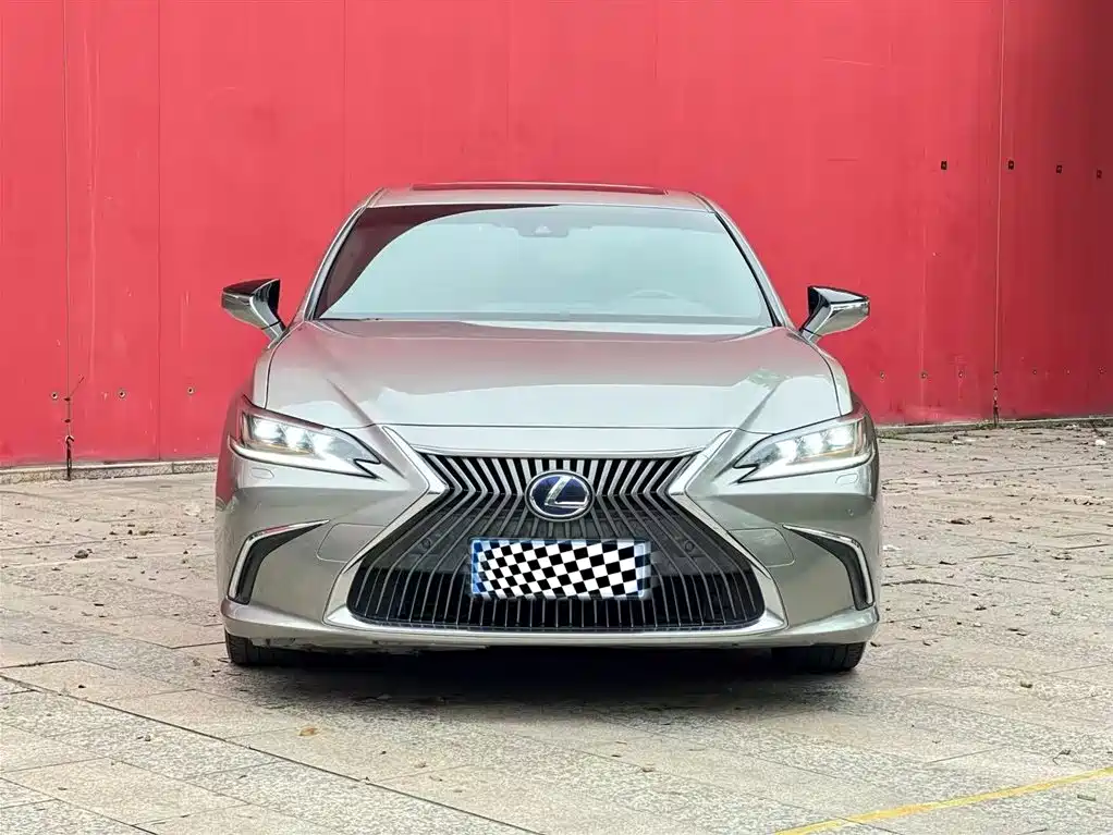 Lexus ES 2021 — фото 2