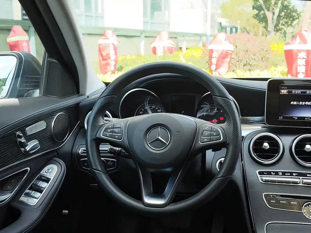 Mercedes-Benz C-Class 2018 — фото 13