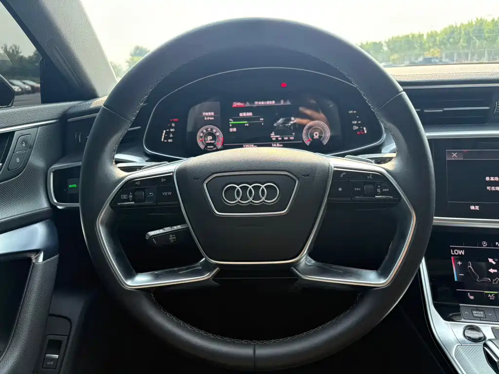 Audi A7L 2024 — фото 15
