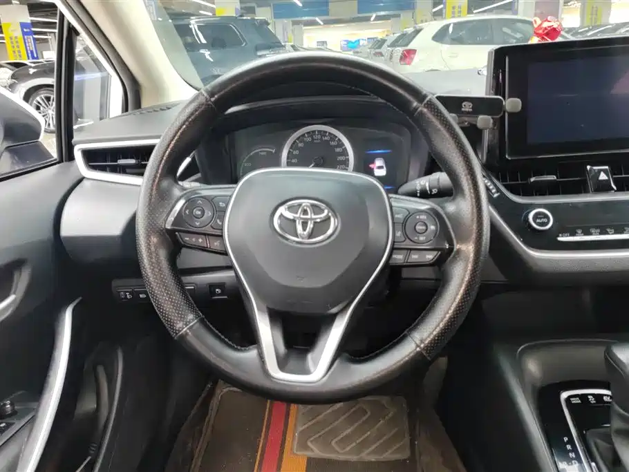 Toyota Corolla 2022 — фото 15