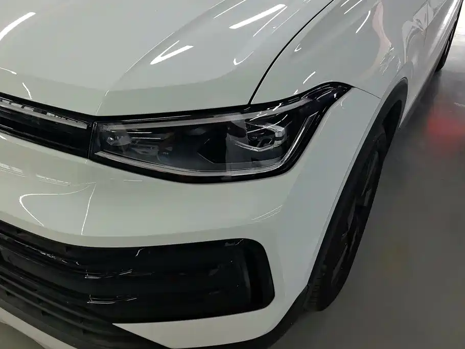 Volkswagen Tharu 2025