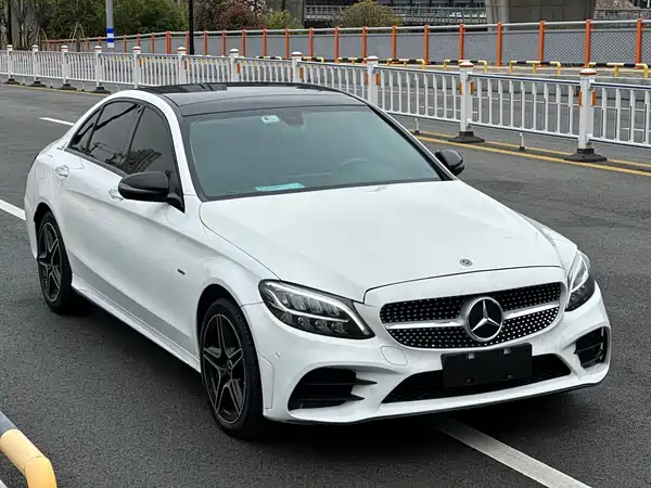 Mercedes-Benz C-Class 2021