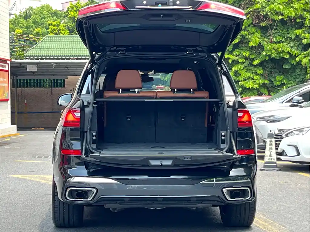 BMW X7 2022 — фото 8