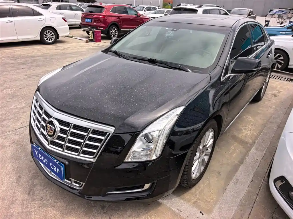 Cadillac XTS 2015 — фото 1