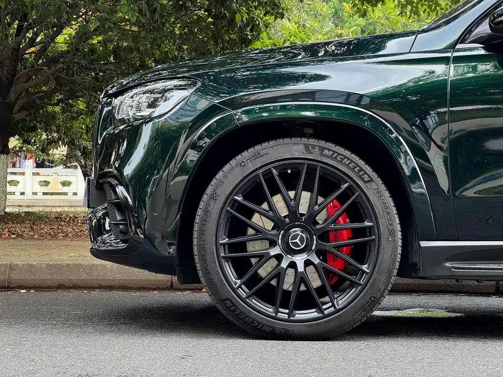Mercedes-Benz GLS AMG 2024 — фото 12