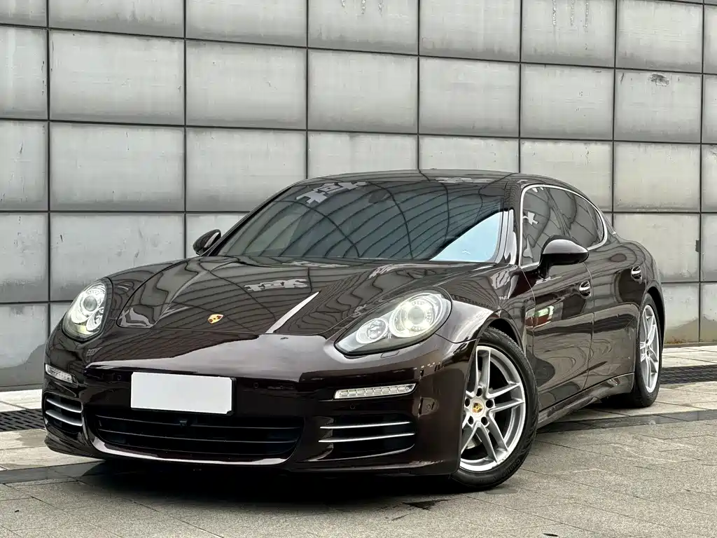 Porsche Panamera 2015 — фото 1