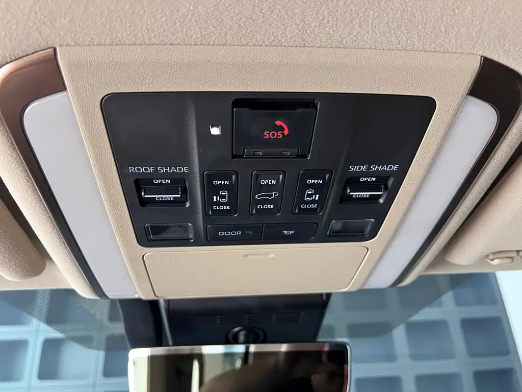 Toyota Alphard 2024 — фото 24