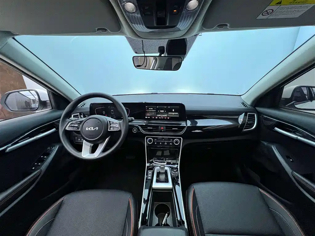 Kia Seltos 2023 — фото 11
