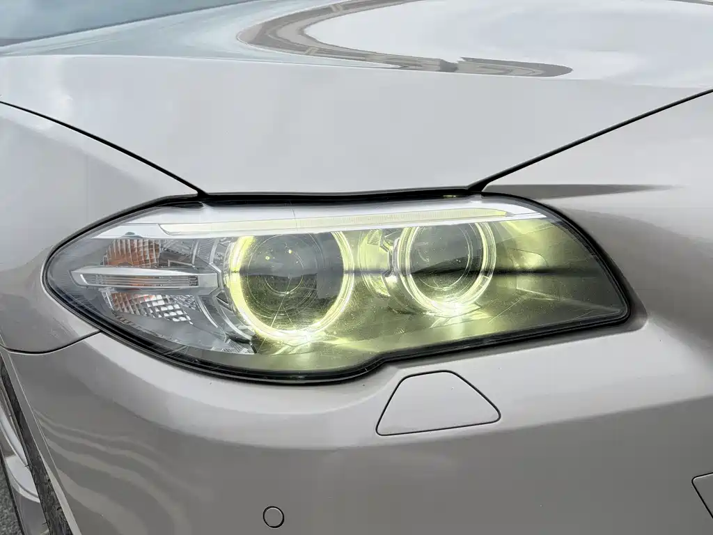 BMW 5 Series 2013 — фото 14