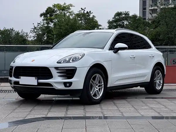 Porsche Macan 2016