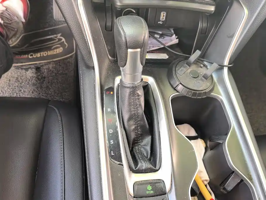Honda Accord 2021 — фото 16