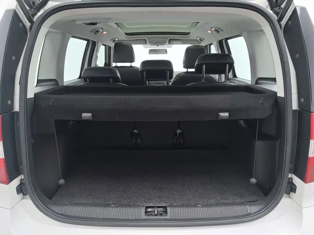 Skoda Yeti 2016 — фото 16
