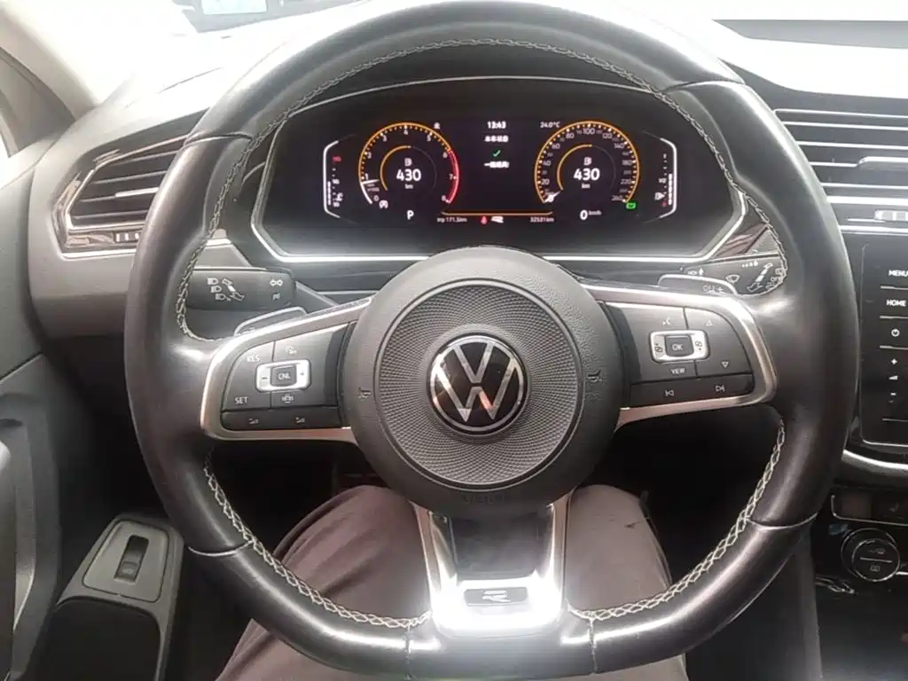 Volkswagen Tiguan L 2021