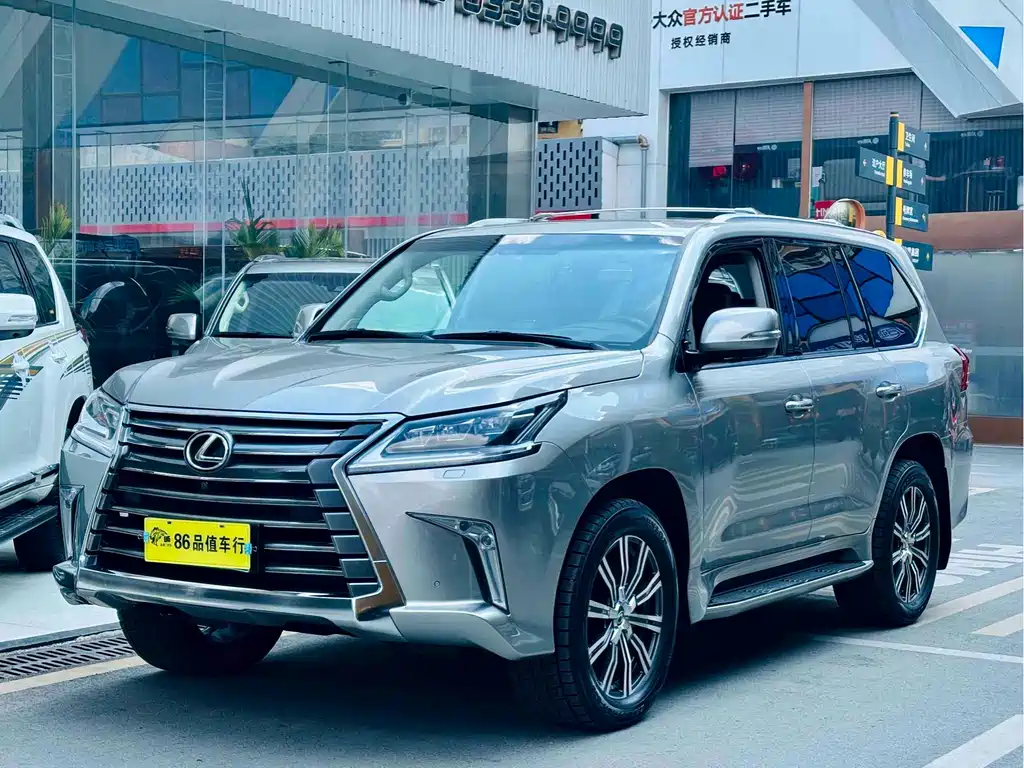 Lexus LX 2018 — фото 2