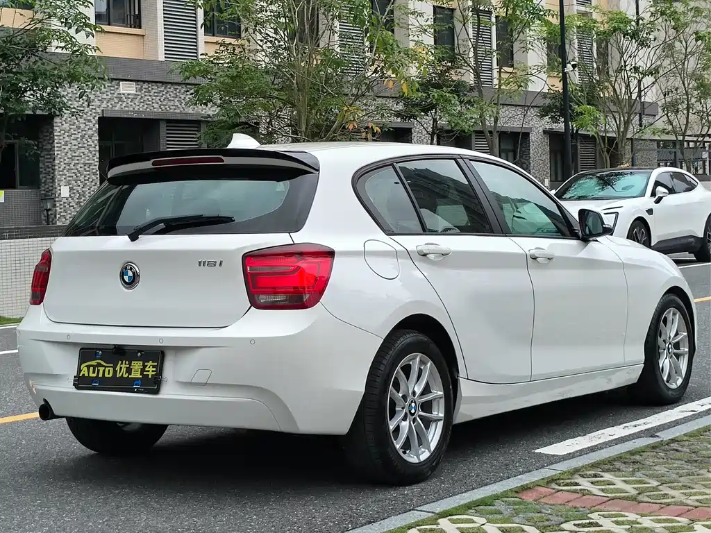 BMW 1 Series 2014 — фото 3