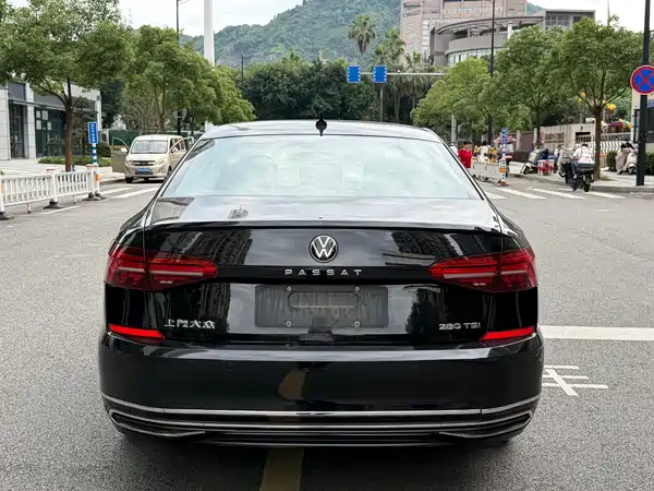Volkswagen Passat 2021