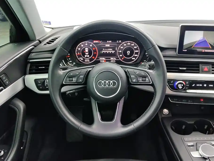 Audi A4L 2018 — фото 15