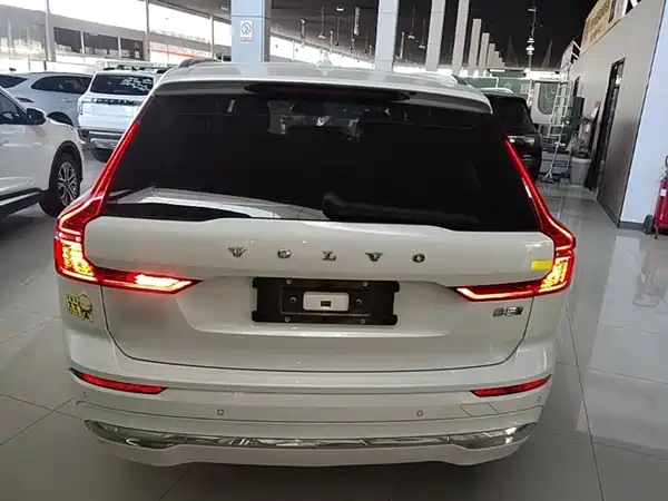 Volvo XC60 2022