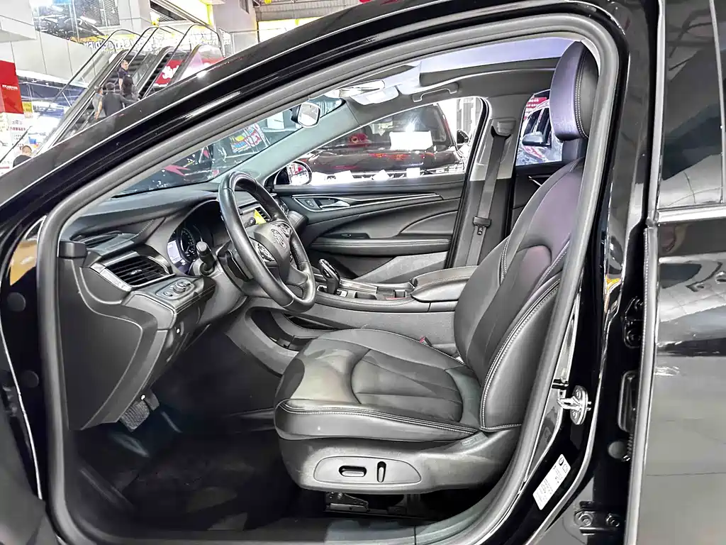 Buick LaCrosse 2022 — фото 8