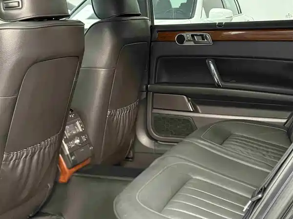 Volkswagen Phaeton 2011