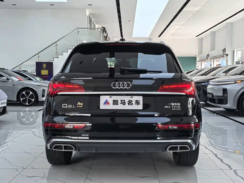 Audi Q5L 2021 — фото 14