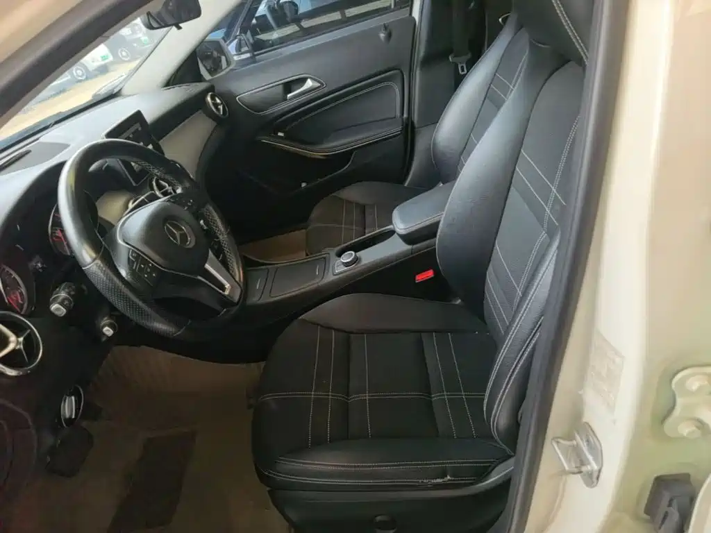 Mercedes-Benz GLA 2015 — фото 15