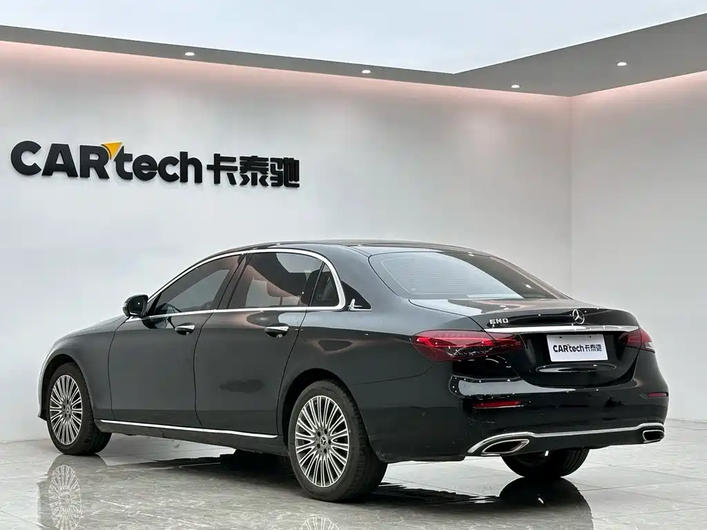 Mercedes-Benz E-Class 2023 — фото 3