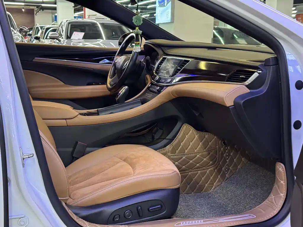 Buick LaCrosse 2018 — фото 18
