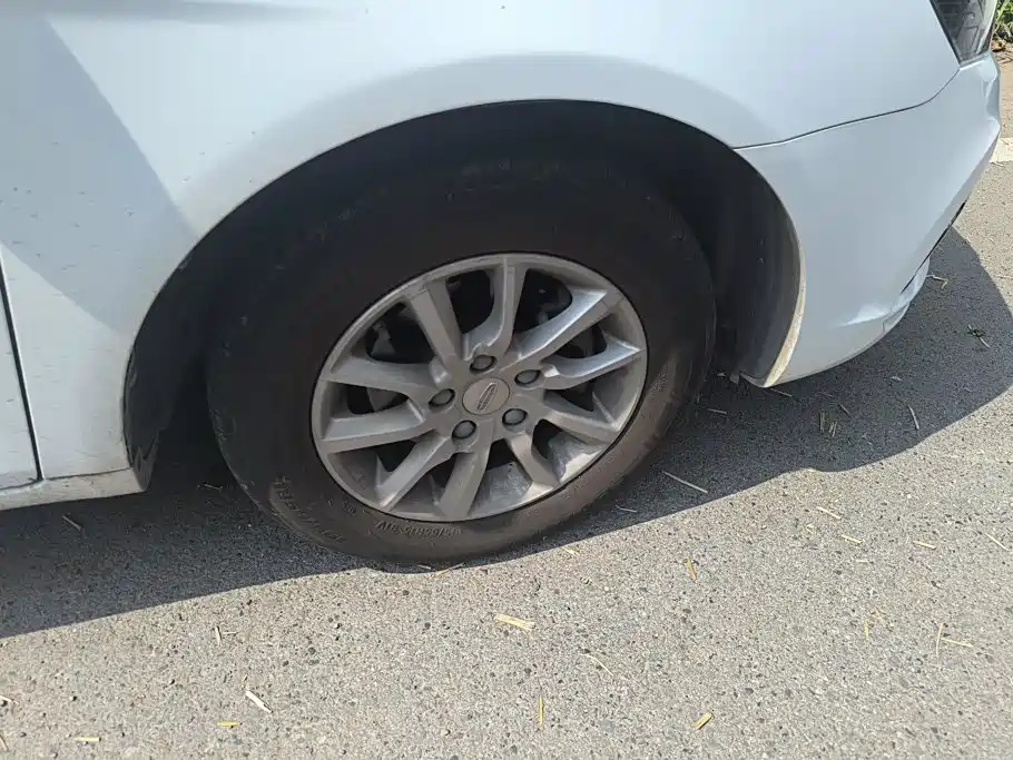 Geely Emgrand 2020