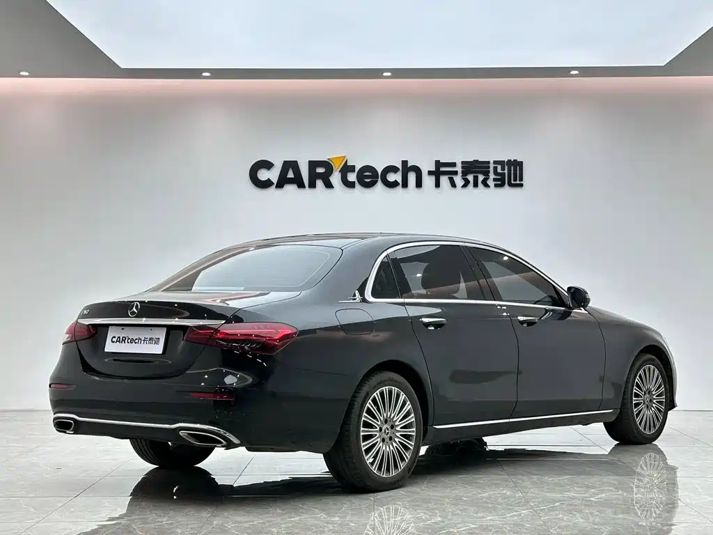 Mercedes-Benz E-Class 2023 — фото 5