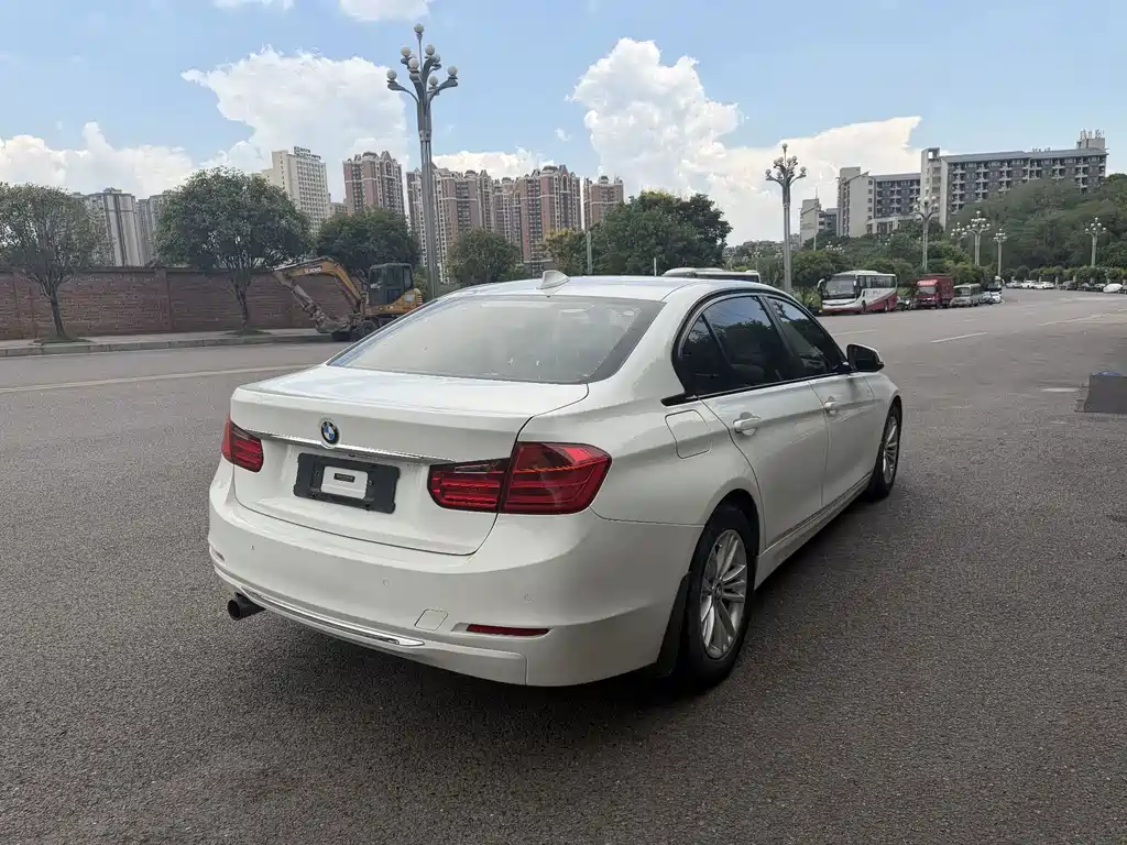 BMW 3 Series 2015