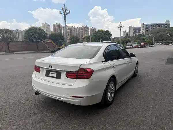 BMW 3 Series 2015