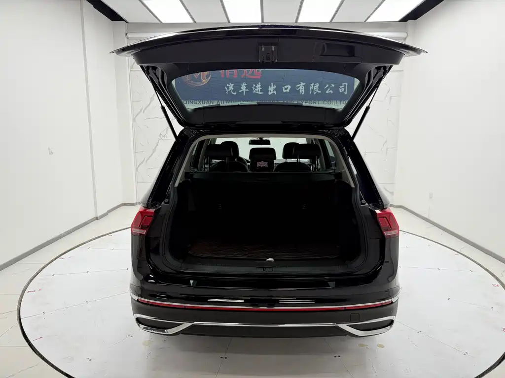 Volkswagen Tiguan L 2022 — фото 9