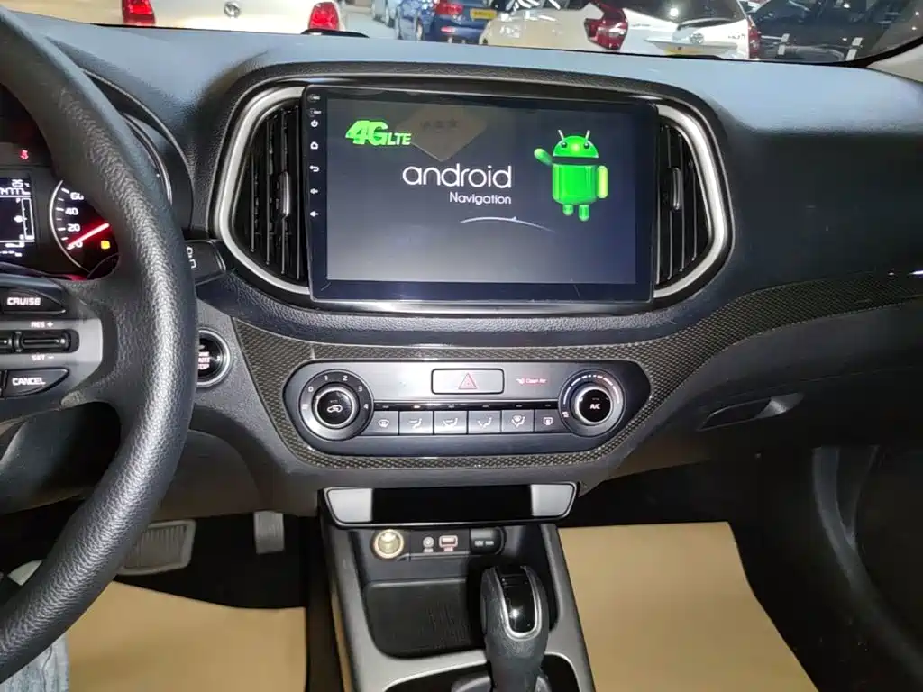 Kia KX3 2015 — фото 13