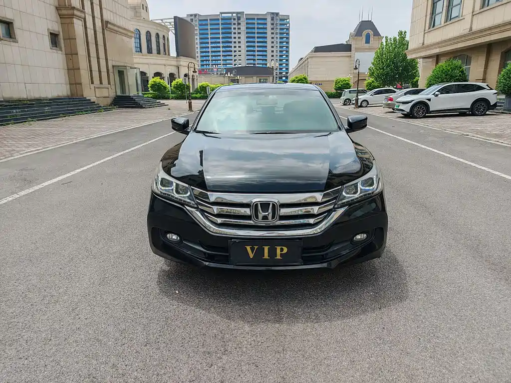 Honda Accord 2015 — фото 2