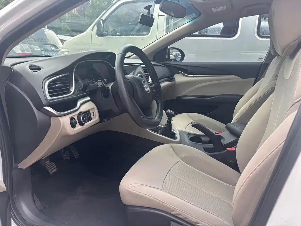 Buick Excelle GT 2015 — фото 11