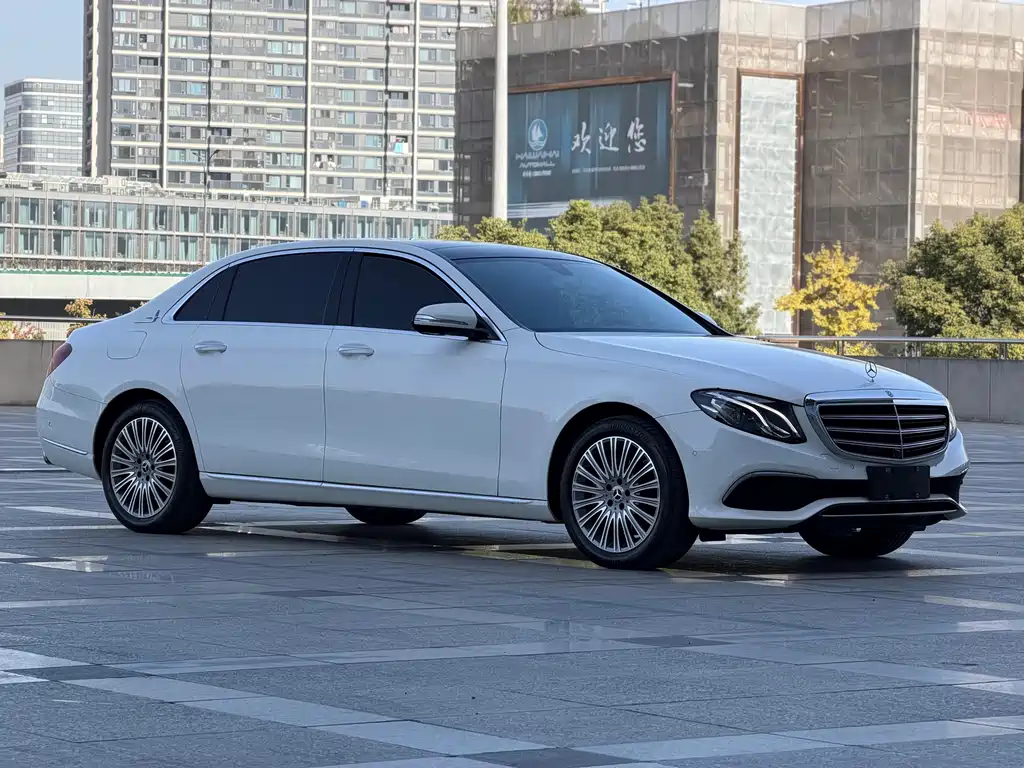 Mercedes-Benz E-Class 2020 — фото 4