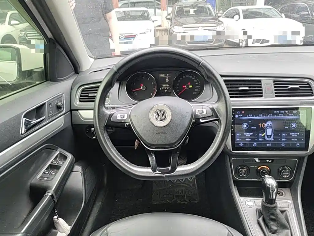 Volkswagen Gran Lavida 2017 — фото 11