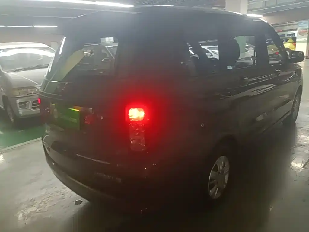 Wuling Hongguang 2023